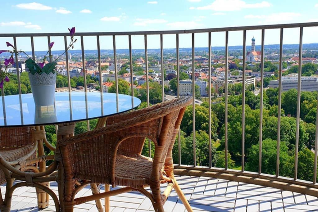 Suite-Xxi City View Hotelturm אוגסבורג מראה חיצוני תמונה
